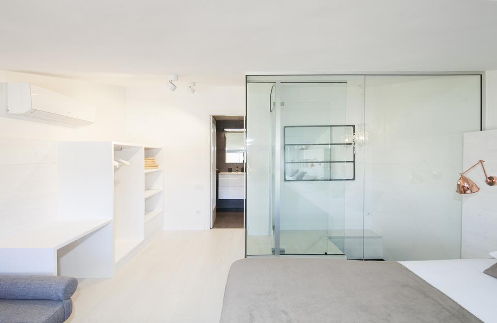 Barcelona Penthouse Private Terrace Sustainable Stay Keyless Access Apartment *